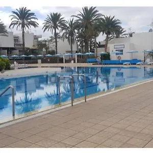 Lovely With Pool Appartamento